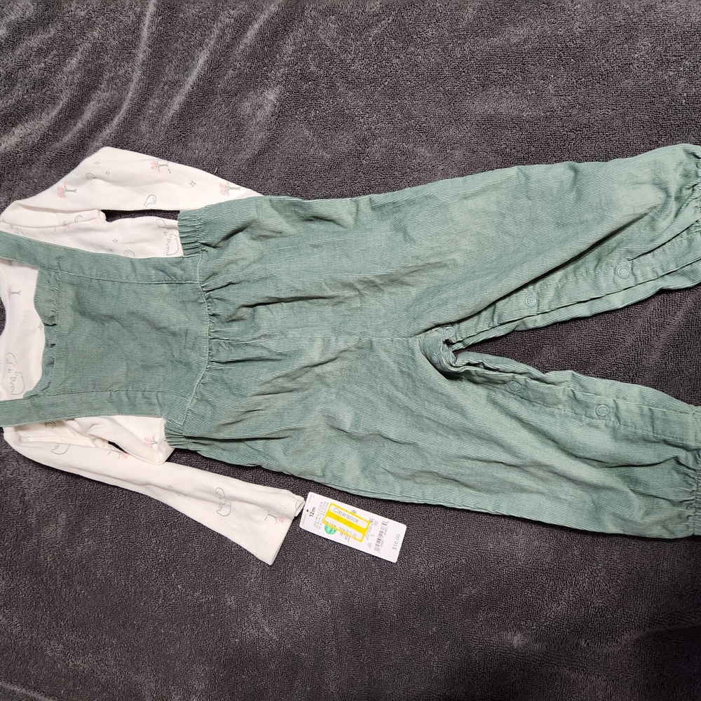 Carter's Green and White Kids Matching Set - Picture 2 of 8
